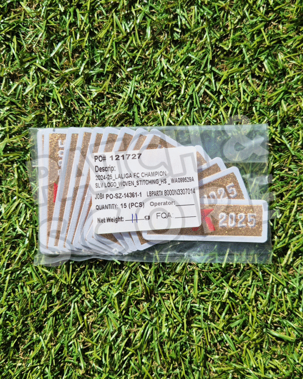 Original Player Issue 2025-26 Barcelona La Liga Winner 2024-25 Patch | Avery Dennison